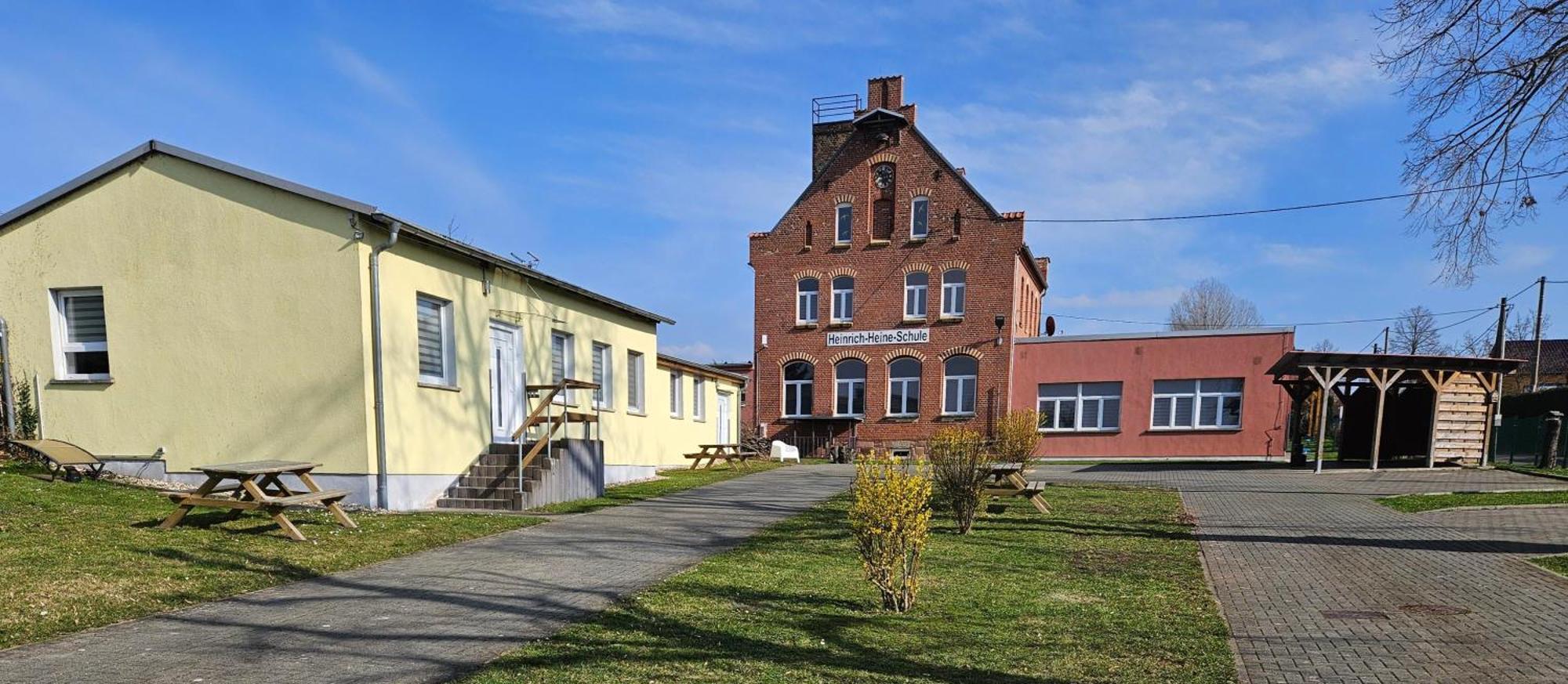 Gaestewohnung Heinrich Heine Schule Bad Durrenberg Bagian luar foto